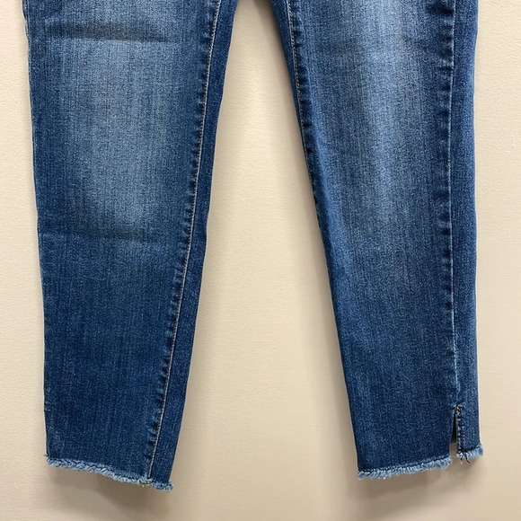 NWOT Kensie Jeans The Effortless Skinny Crop Denim Jeans 8/29 - Picture 3 of 16